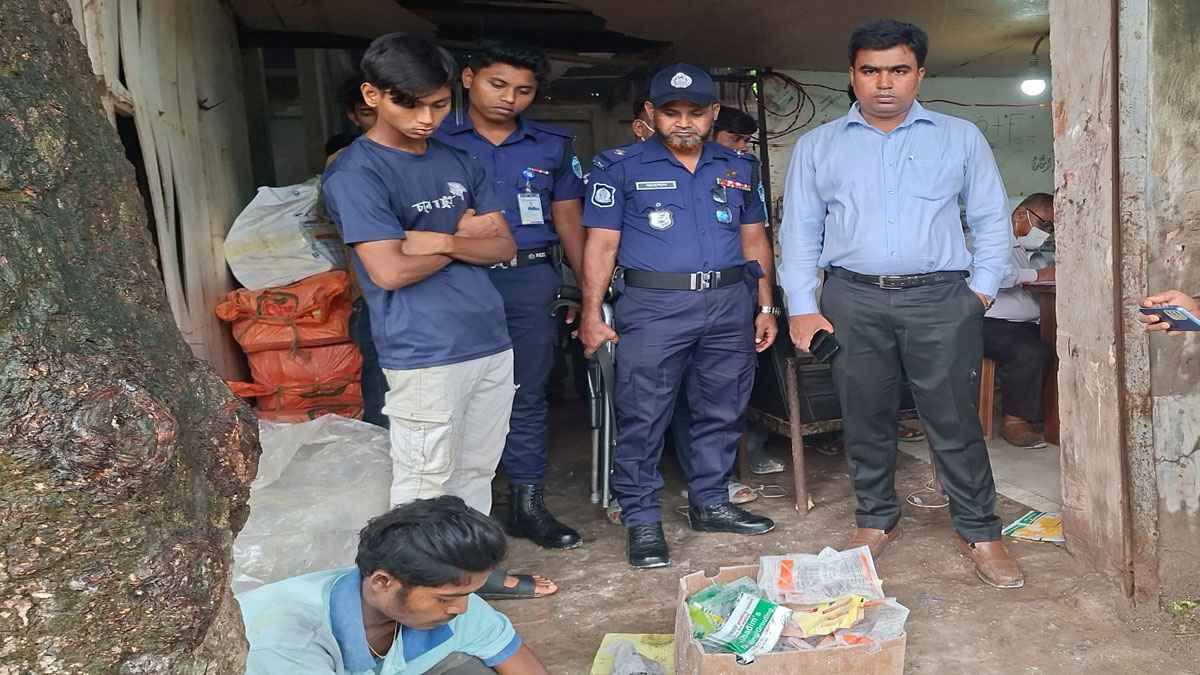 চাঁদপুরে জাল প্যাকেট তৈরির দায়ে ২০ হাজার টাকা জরিমানা