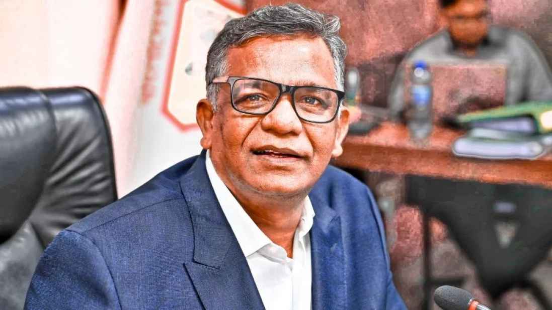 ‘একটা এক্সটার্নাল ফোর্স ডিস্টার্ব করছে, শেষ মুহূর্ত পর্যন্ত আমি থাকব’