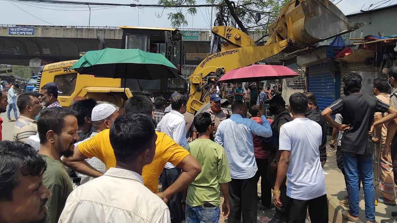 সায়েদাবাদ ও মাওয়া রোডে অবৈধ বাস কাউন্টার উচ্ছেদ