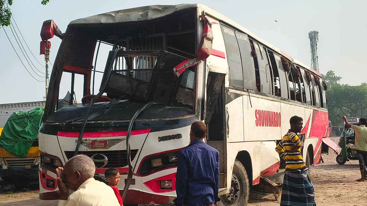 দৌলতদিয়া ফেরিঘাটে বাস ডুবির ঘটনায় তদন্ত প্রতিবেদন দাখিল