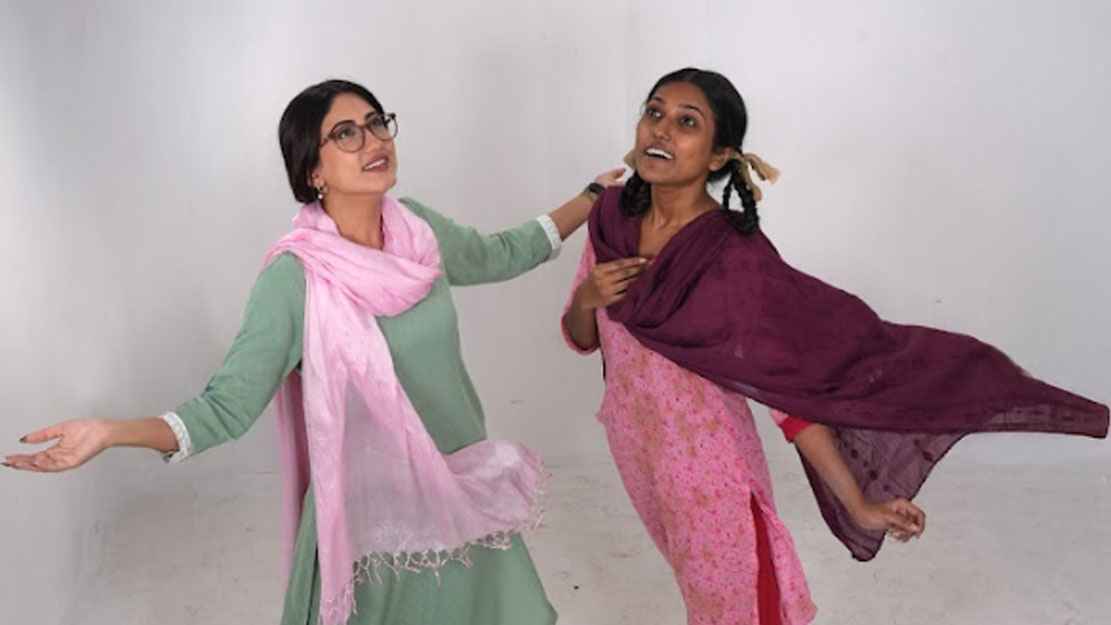 চা বাগানের শ্রমিকদের প্রাত্যহিক জীবন নিয়ে ‘চা গরম’