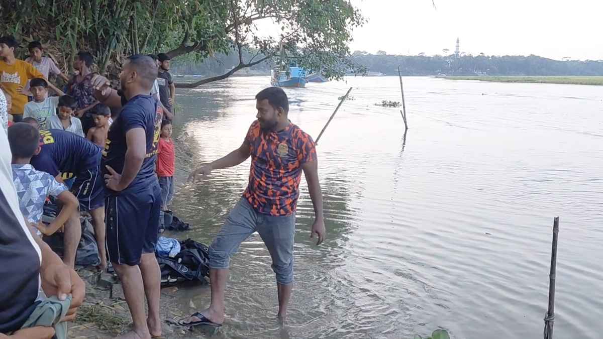 ডাকাতিয়া নদীতে গোসলে নেমে ২ শিশু নিখোঁজ, একজনের লাশ উদ্ধার