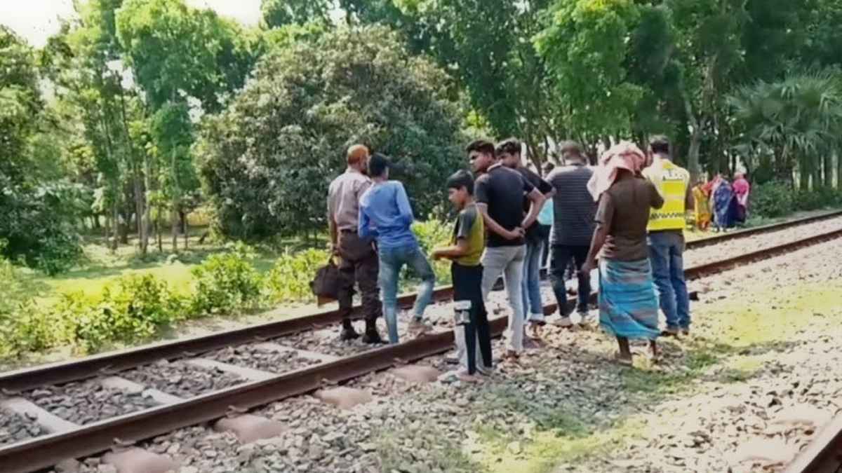 চুয়াডাঙ্গায় ট্রেনে কাটা পড়ে বৃদ্ধ ইমামের মৃত্যু