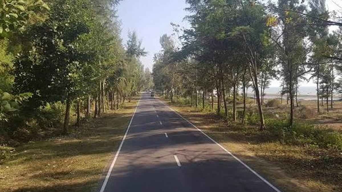 টেকনাফে মেরিন ড্রাইভে মোটরসাইকেল দুর্ঘটনায় নিহত ১