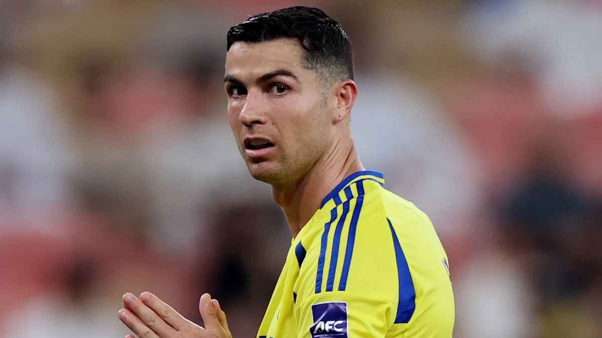 রোনালদোর কাছে পাওনা টাকা চেয়ে বিবৃতি ব্রাজিলিয়ান ক্লাবের