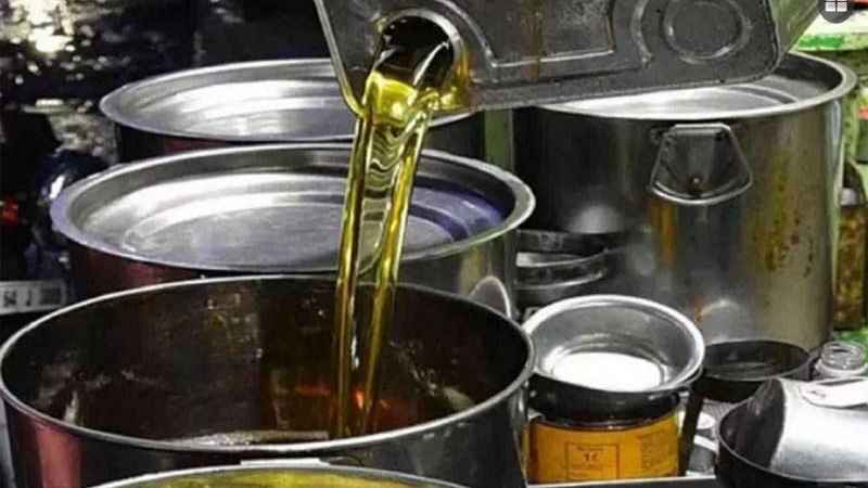 খাতুনগঞ্জে ভোজ্যতেল গায়েব, প্রকাশ্যে কেনা-বেচা চলছে ডিও স্লিপ