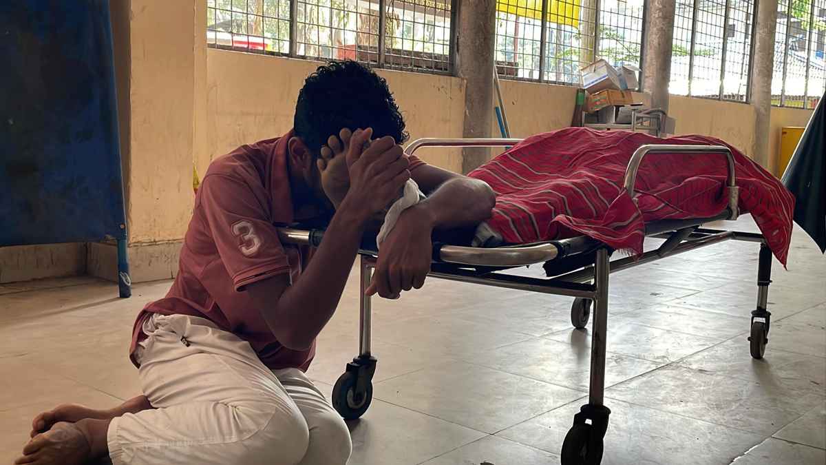 সালিশি বৈঠকে প্রতিপক্ষের হামলায় বৃদ্ধ নিহত, আহত ৪