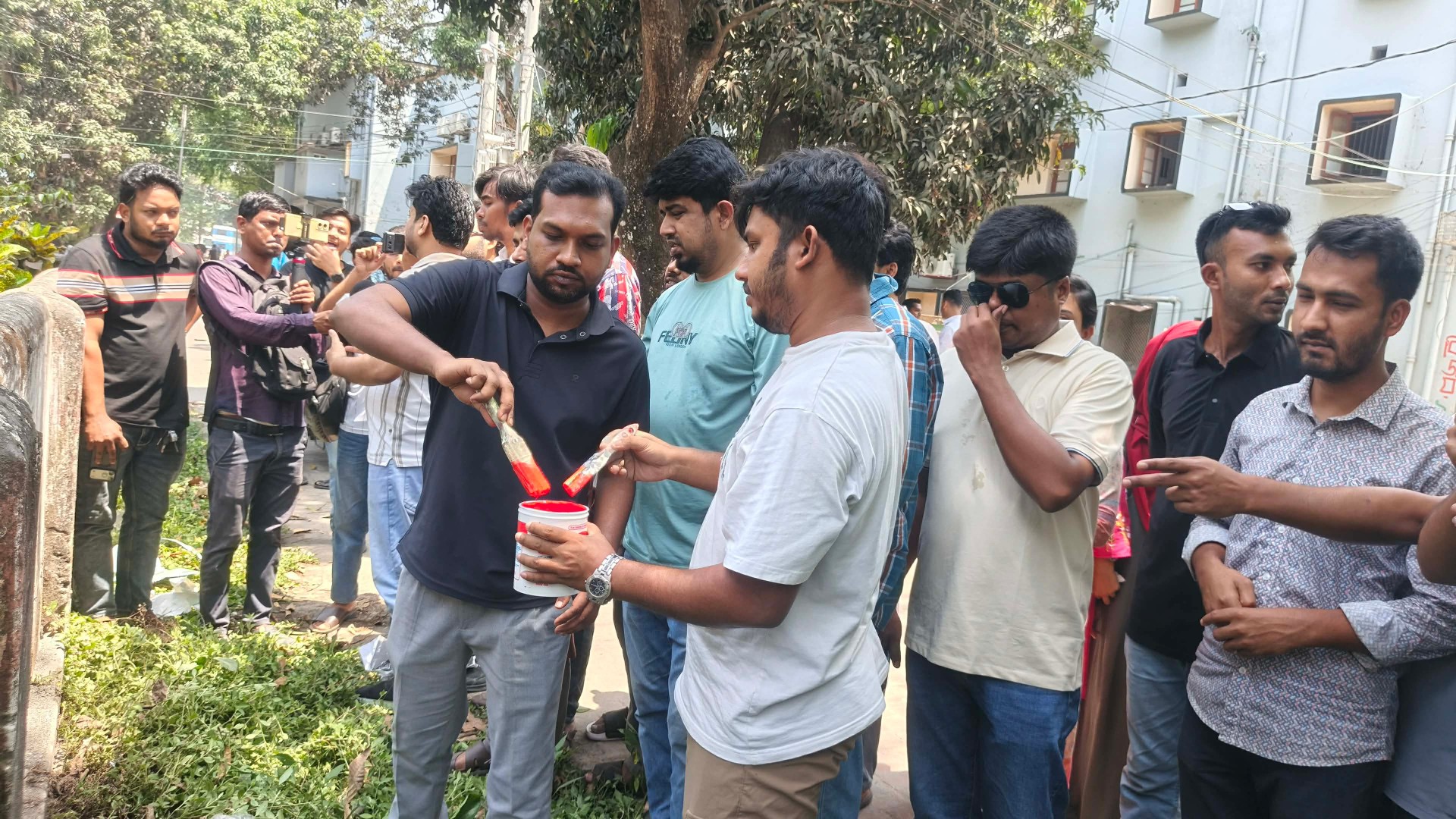 d2e54618-0781-4c75-9c67-438aacced69e