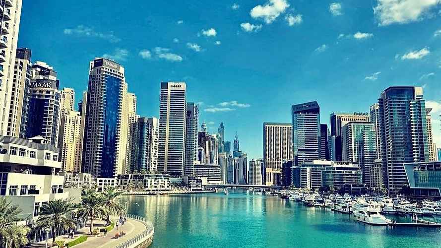 দুবাইয়ের অভিযাত এলাকা মেরিনাতে ইরানের হামলা