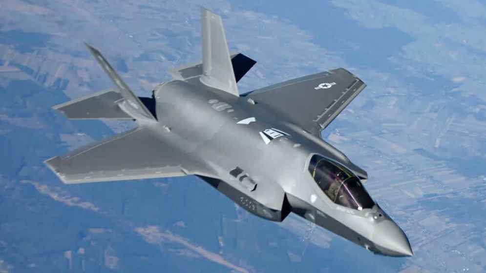 অত্যাধুনিক মার্কিন যুদ্ধবিমান এফ-৩৫ বিধ্বস্ত