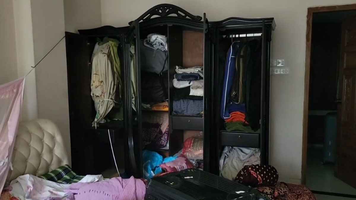 ফতুল্লায় অস্ত্রের মুখে জিম্মি করে দুর্ধর্ষ ডাকাতি