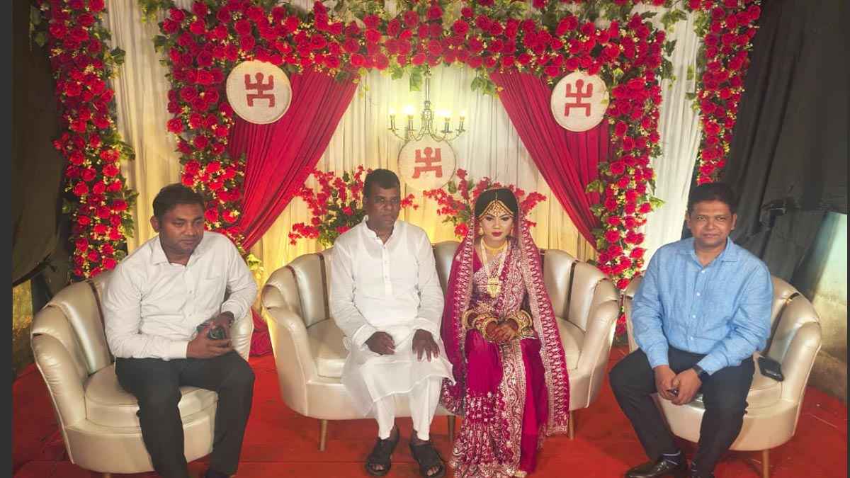 সুইপারের মা-হারা কনের বিয়েতে গাজীপুরের ডিসি