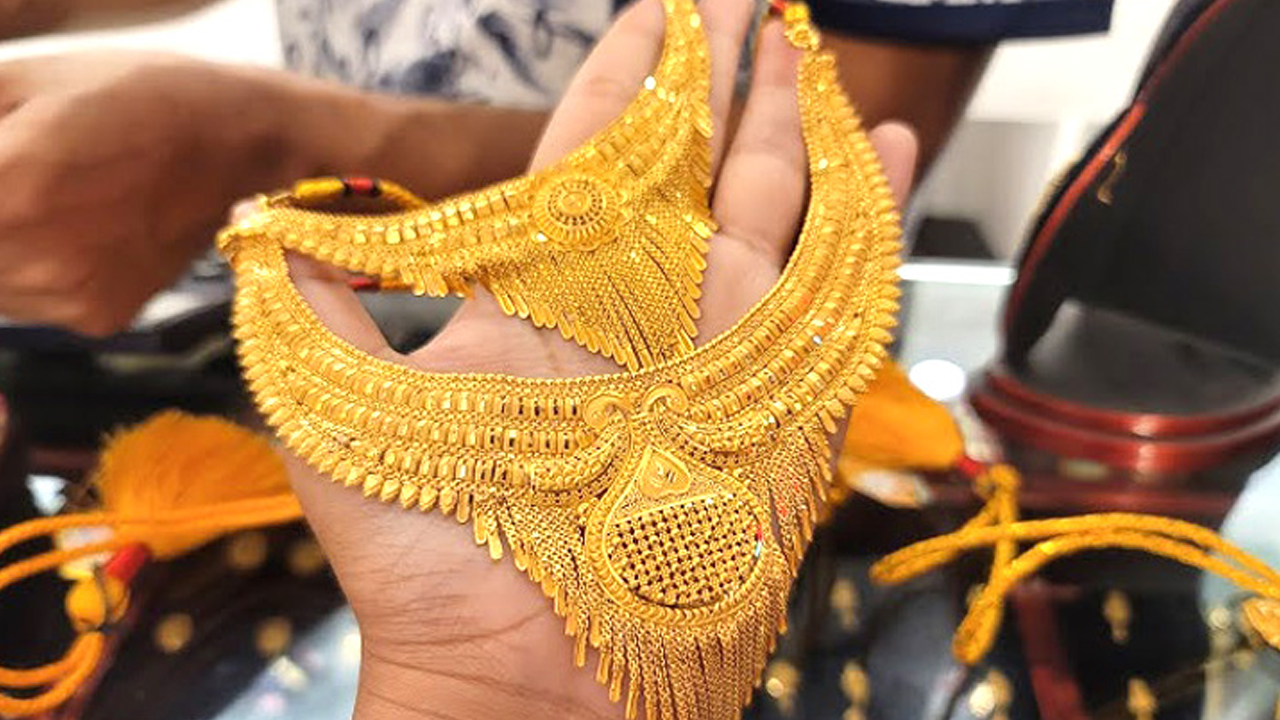 ফের বাড়লো স্বর্ণের দাম, ভরি কত?