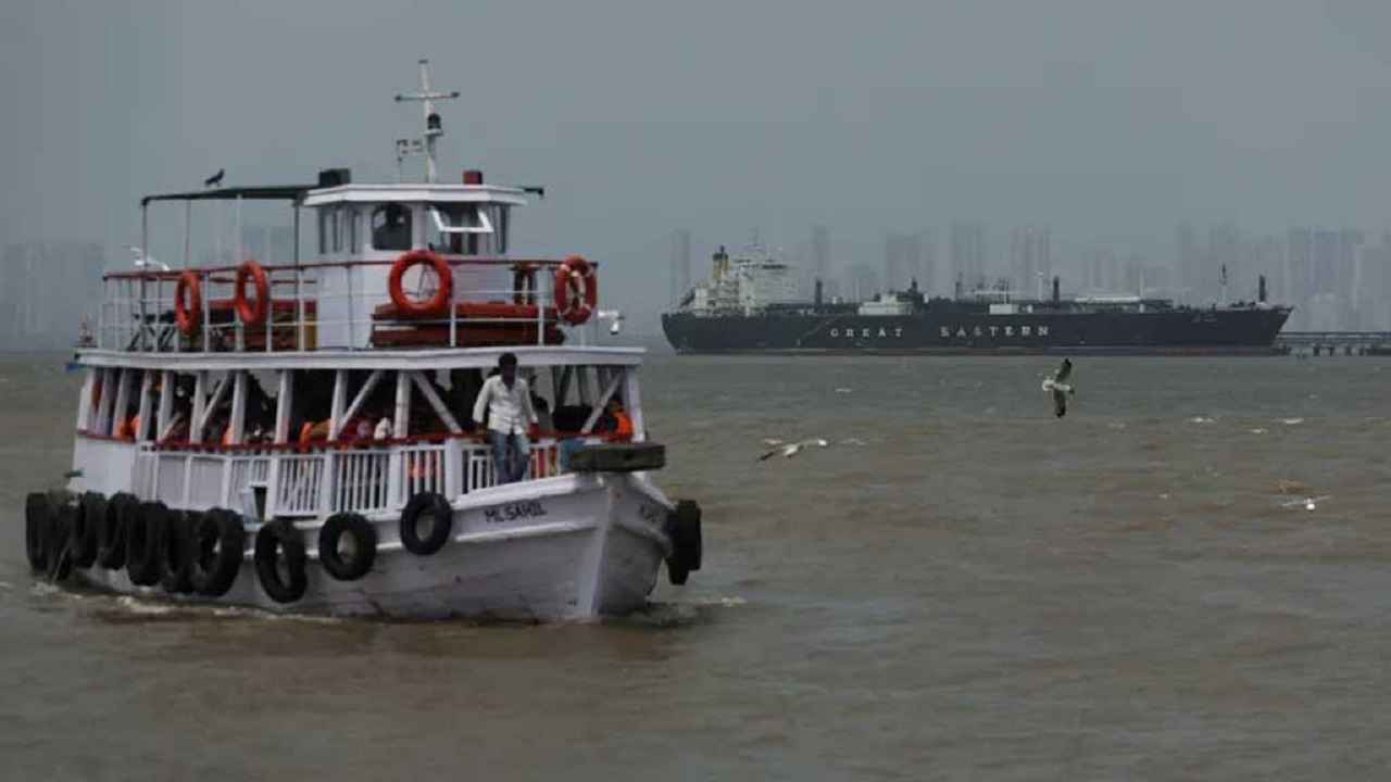 হরমুজ সচলে যুক্তরাজ্যসহ ৪০ দেশের জোট, নিরাপত্তা নিশ্চিতে অঙ্গীকার