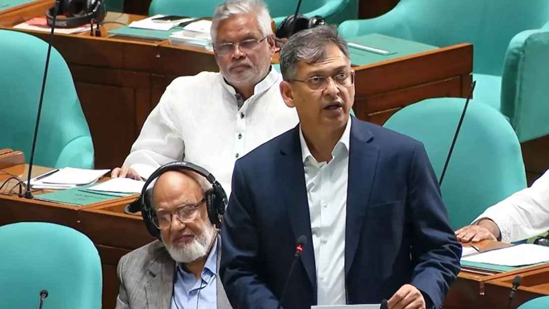 নির্বাচন না হওয়ার আশঙ্কায় সব কিছুতে আপোষ করেছি: স্বরাষ্ট্রমন্ত্রী