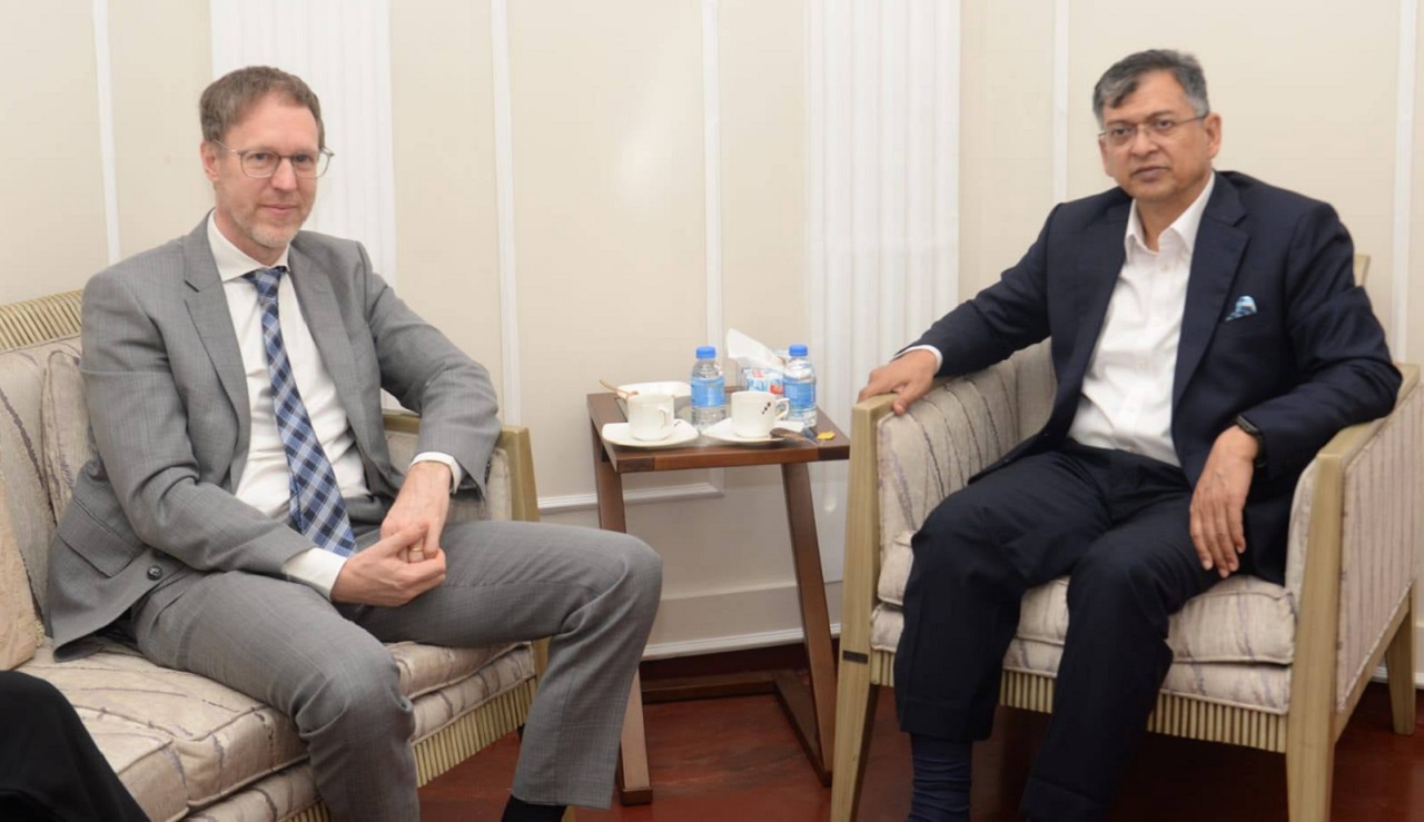 home_minister home_minister