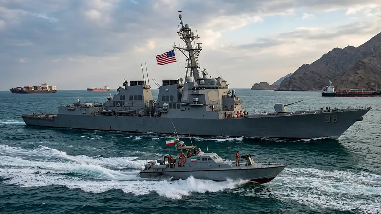 হরমুজ প্রণালিতে ডুববে মার্কিন জাহাজ, হুঁশিয়ারি ইরানের