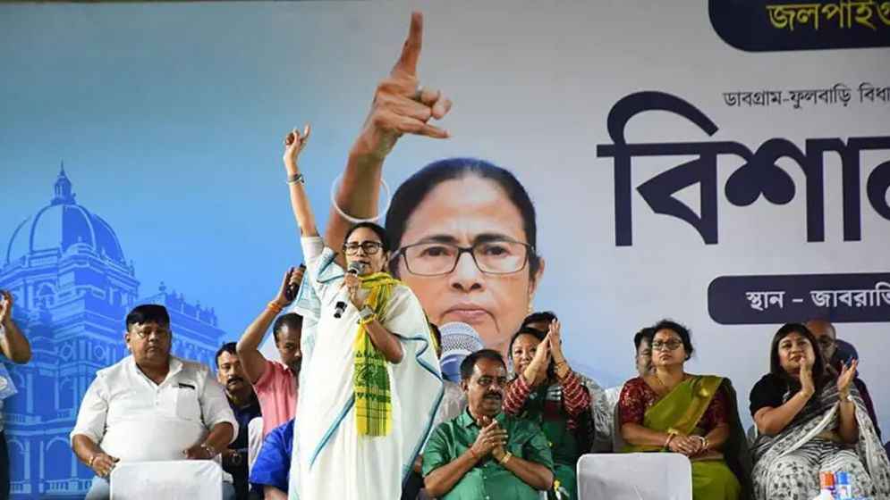 পশ্চিমবঙ্গে দ্বিতীয় দফার ভোটের আগে জমজমাট প্রচারণা