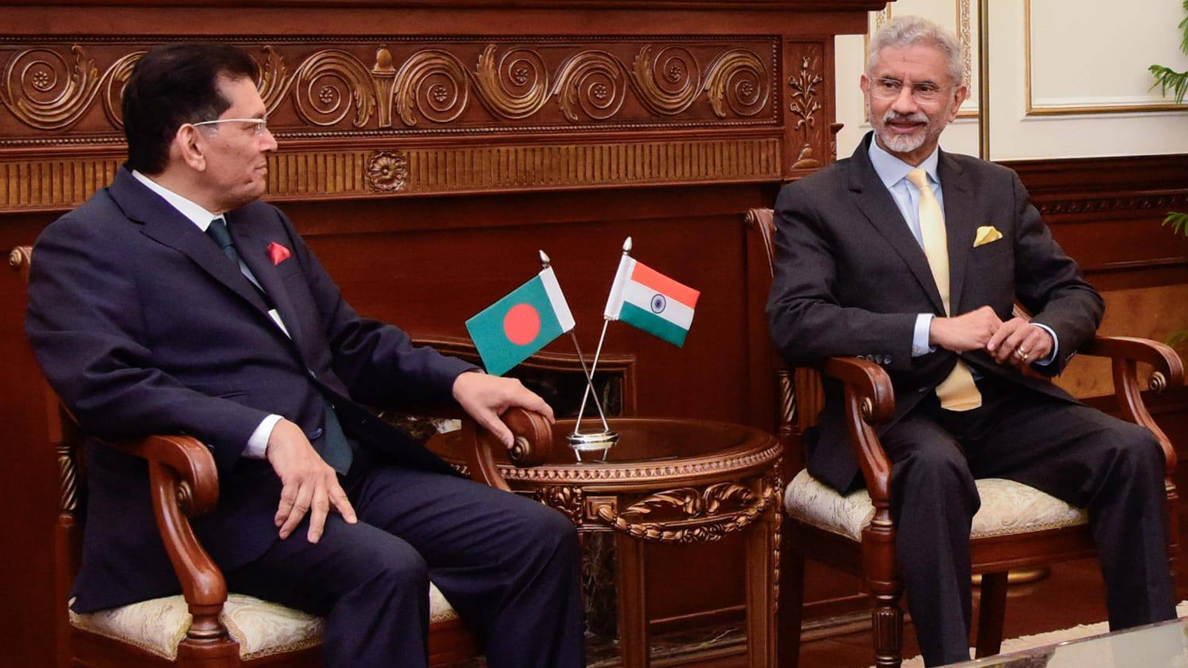 হাসিনা-কামালকে ফেরত চাইলেন পররাষ্ট্রমন্ত্রী