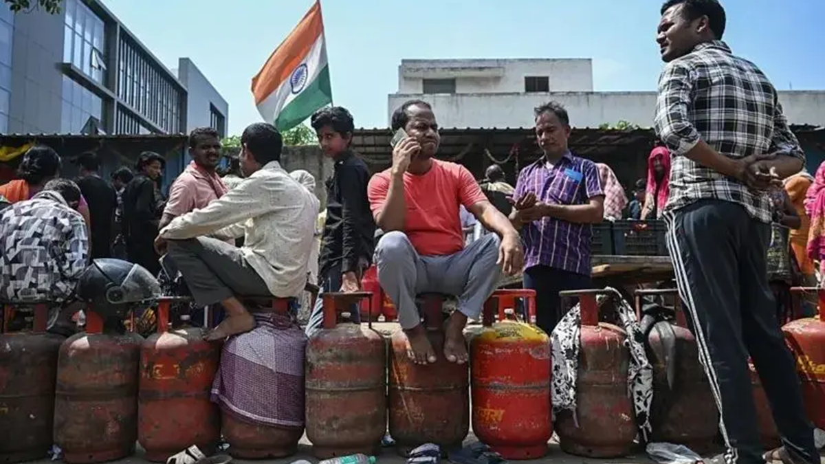 হরমুজ প্রণালিতে মার্কিন অবরোধ ভারতের সমস্যা আরও বাড়াবে?