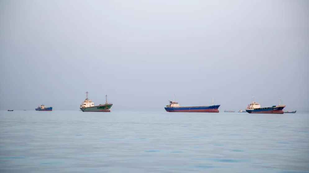 নৌ অবরোধে ৩১ জাহাজকে ফেরৎ পাঠিয়েছে মার্কিন বাহিনী