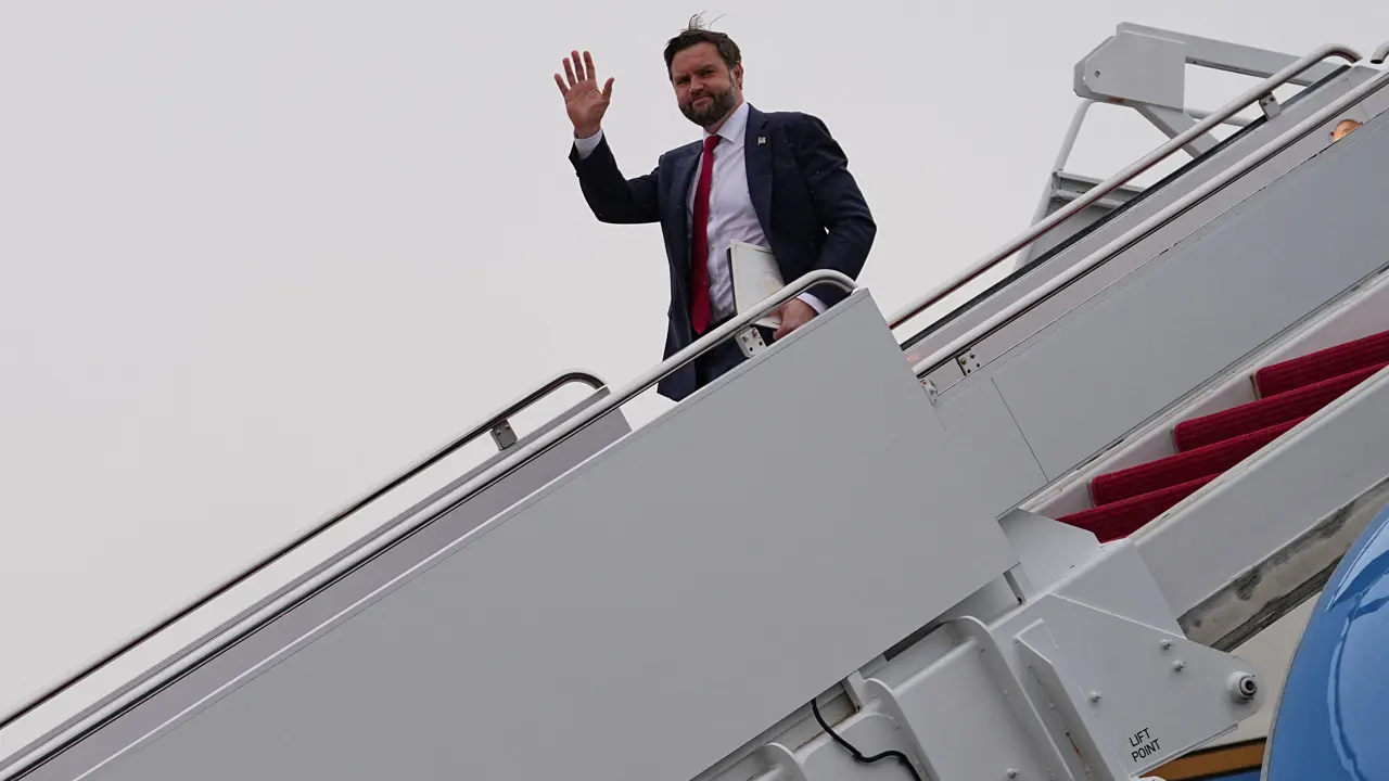 আলোচনা ব্যর্থ, পাকিস্তান ছাড়লেন জেডি ভ্যান্স