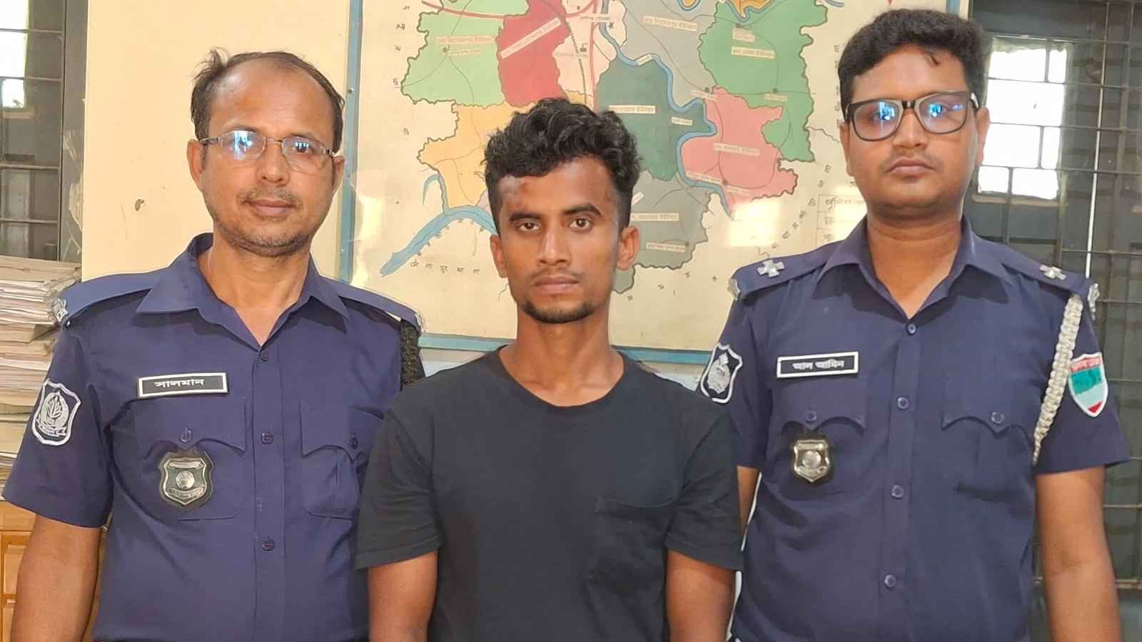 কালীগঞ্জে ৪০ পিস ইয়াবাসহ যুবক গ্রেফতার