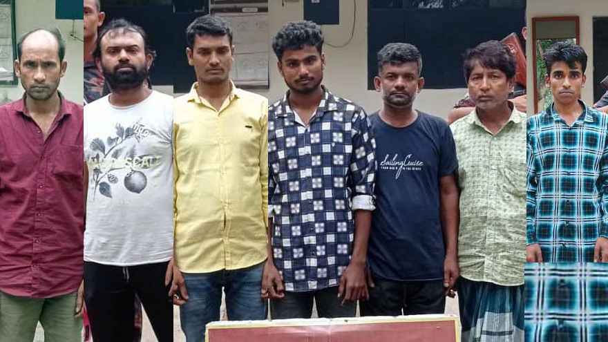 মহেশপুর সীমান্তে ভারতীয় নাগরিকসহ আটক ১১