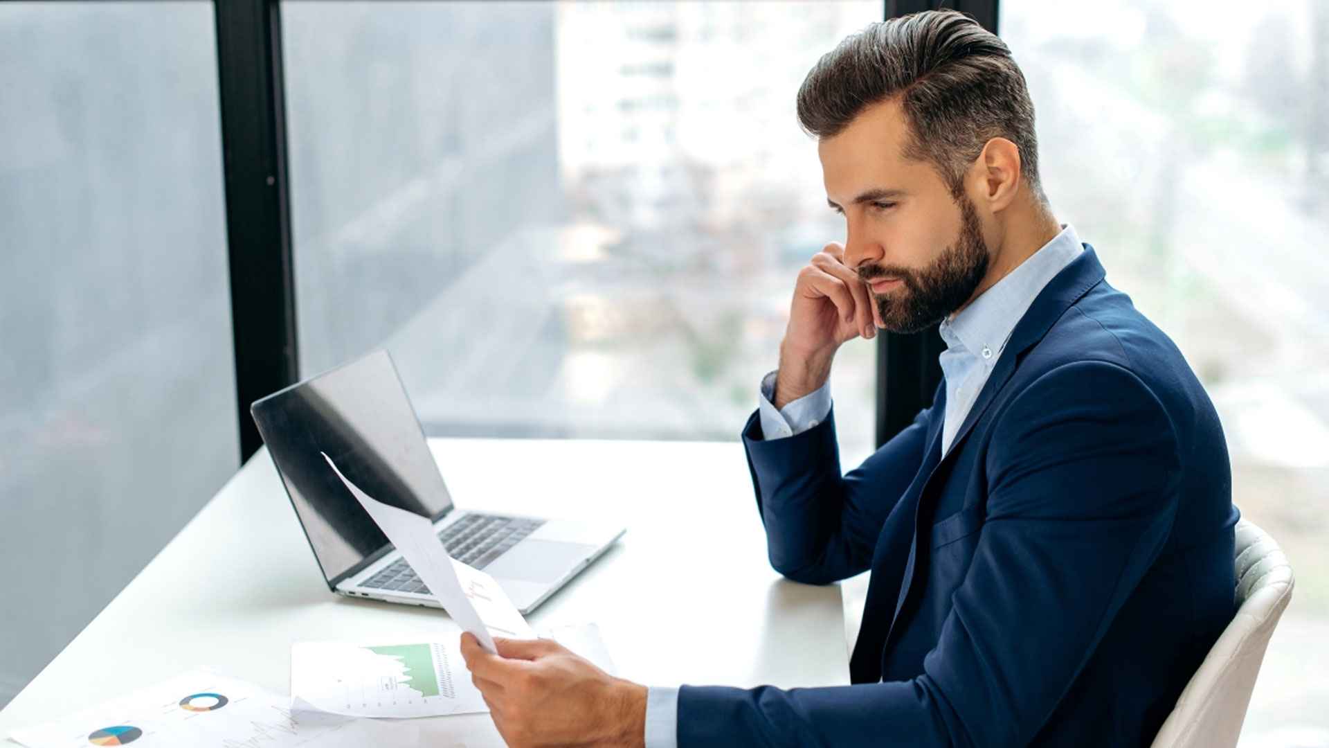 বিনা অভিজ্ঞতায় ২০ জনকে চাকরি দেবে মিনিস্টার