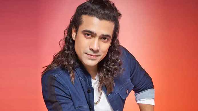 অবশেষে গোপনে বিয়ে নিয়ে মুখ খুললেন জুবিন