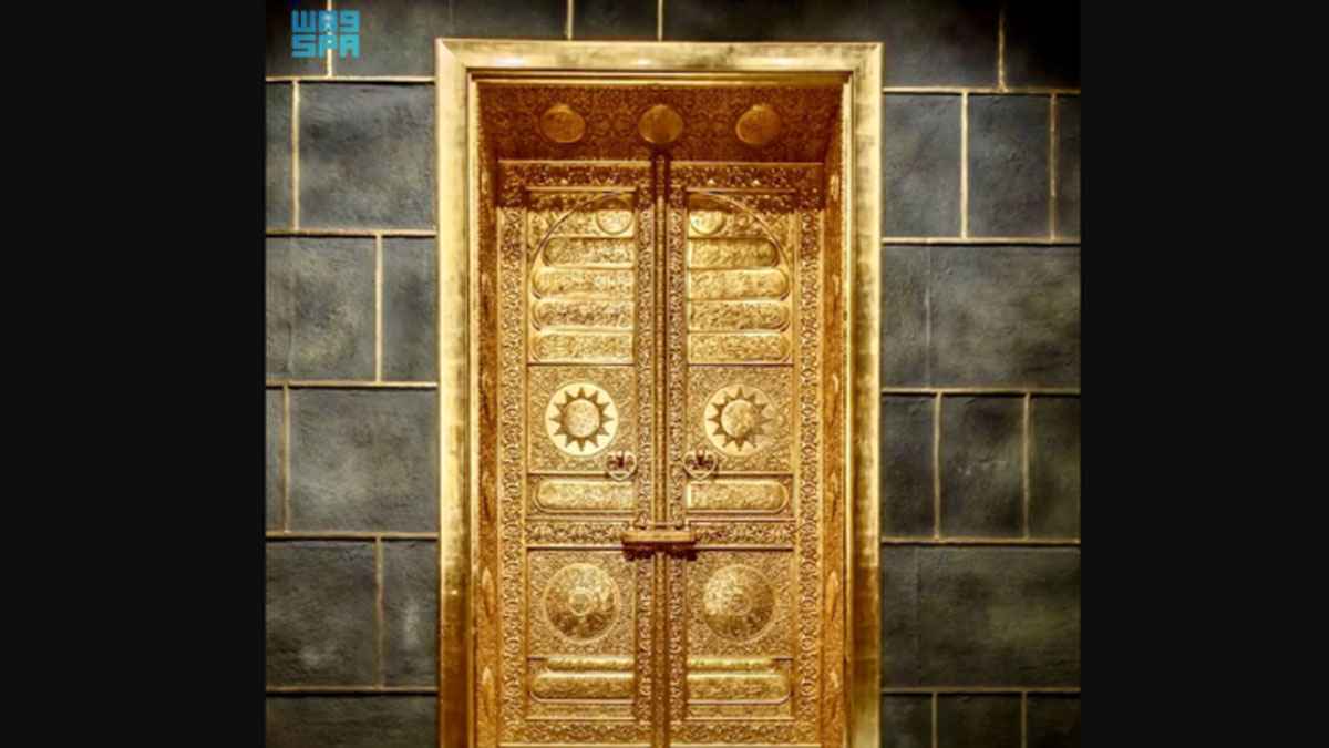 মক্কায় ‘কাবার দরজার প্রতিরূপ’ এখন প্রধান আকর্ষণ