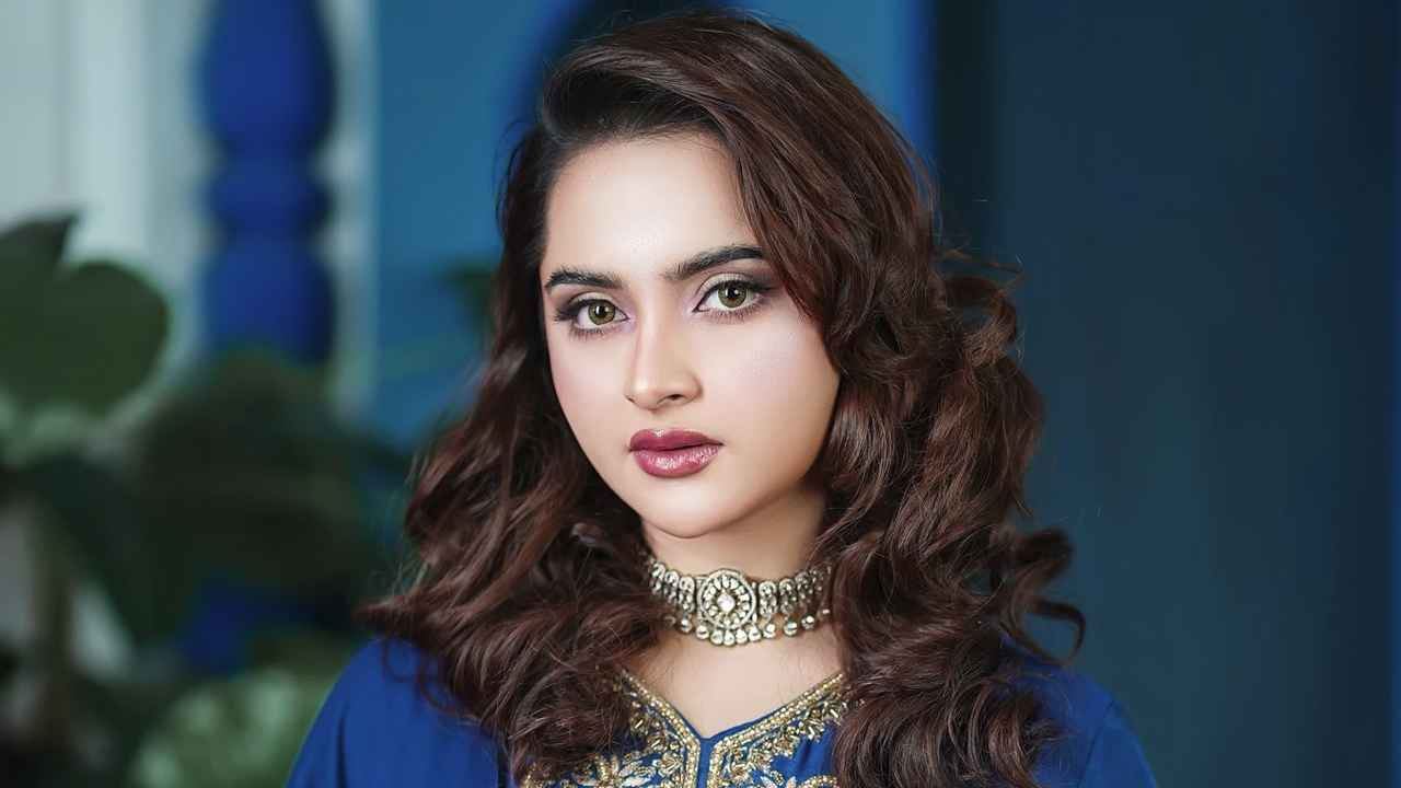 প্লাস্টিক সার্জারি প্রসঙ্গে মুখ খুললেন কেয়া পায়েল 