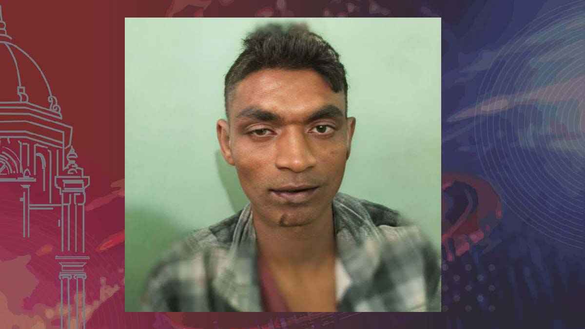 খুলনায় ছেলের লাঠির আঘাতে মায়ের মৃত্যু, ঘাতককে ছিনিয়ে নিতে পুলিশের ওপর