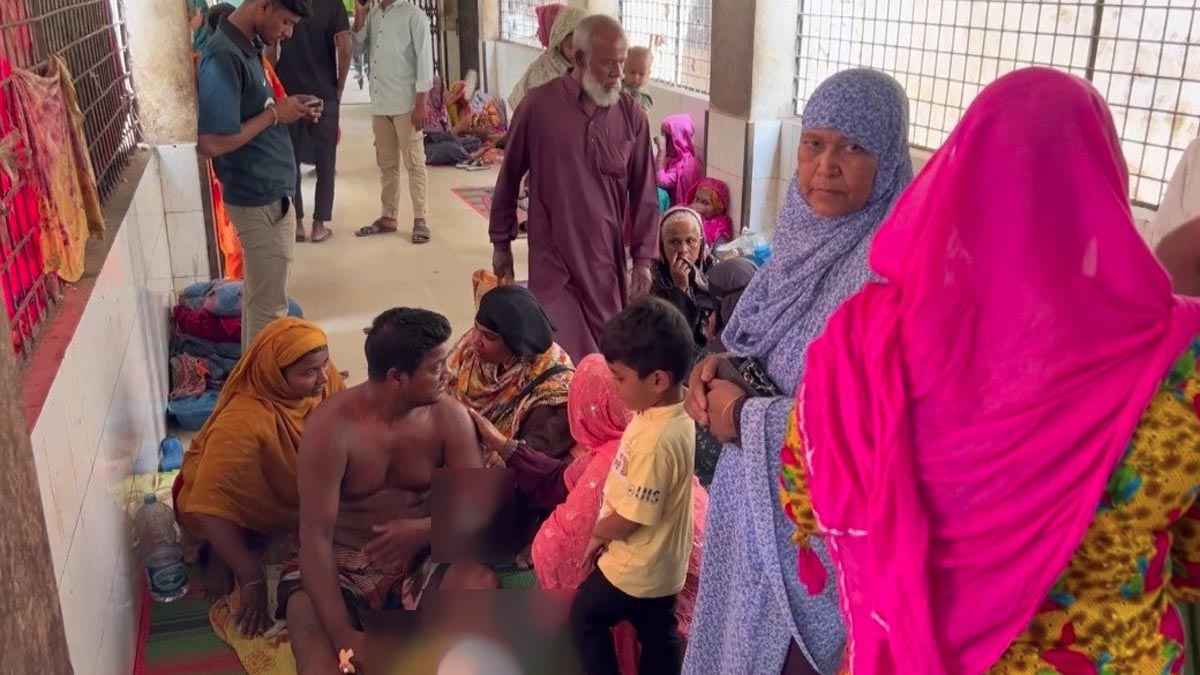 দৌলতপুরে দুর্বৃত্তদের গুলিতে স্বেচ্ছাসেবক দলের নেতাসহ গুলিবিদ্ধ ১০