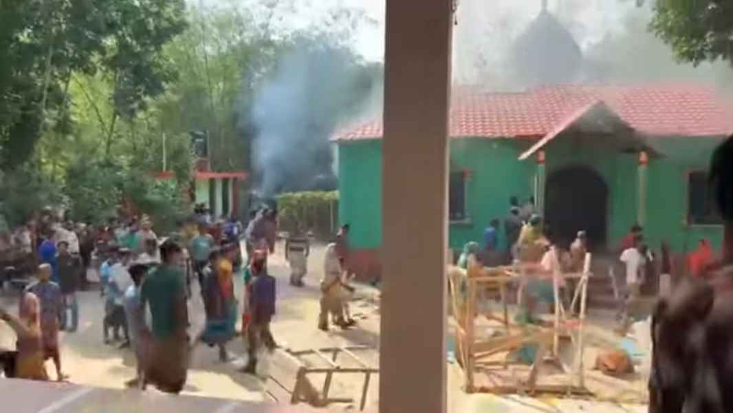 দৌলতপুরে গণপিটুনিতে এক ব্যক্তি নিহত, আস্তানায় ভাঙচুর-অগ্নিসংযোগ