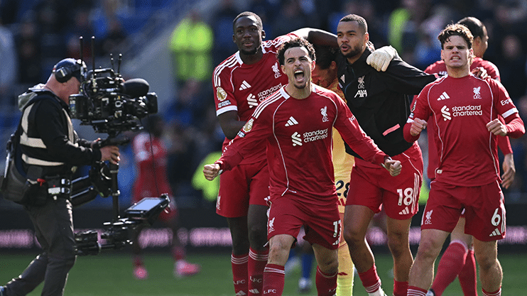 ফন ডাইকের শেষ মুহূর্তের গোলে নাটকীয় জয় লিভারপুলের