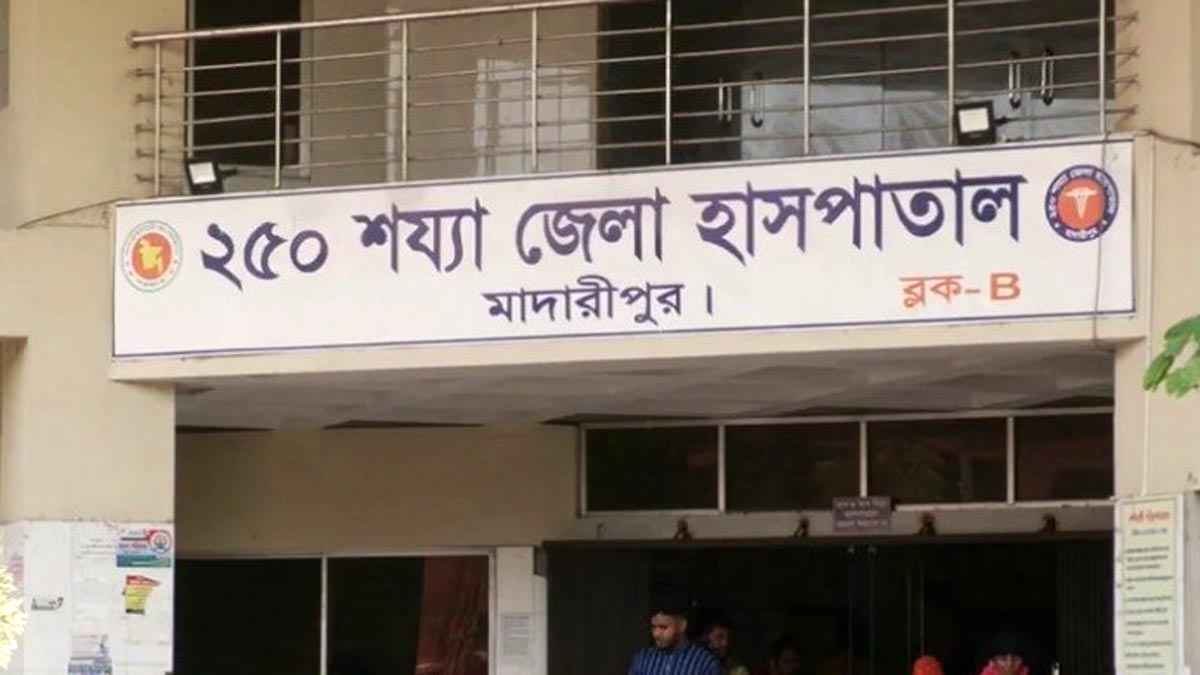 পাওনা টাকা চাওয়া নিয়ে টর্চলাইট জ্বালিয়ে দুই ঘণ্টা সংঘর্ষ, আহত ৮