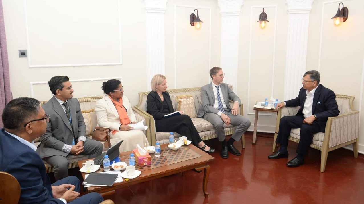 স্বরাষ্ট্রমন্ত্রীর সঙ্গে ইউএনডিপির আবাসিক প্রতিনিধিদলের সাক্ষাৎ