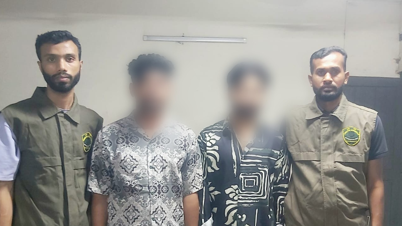 মোহাম্মদপুরে ছিনতাইয়ের শিকার ছাত্র, গ্রেফতার ২