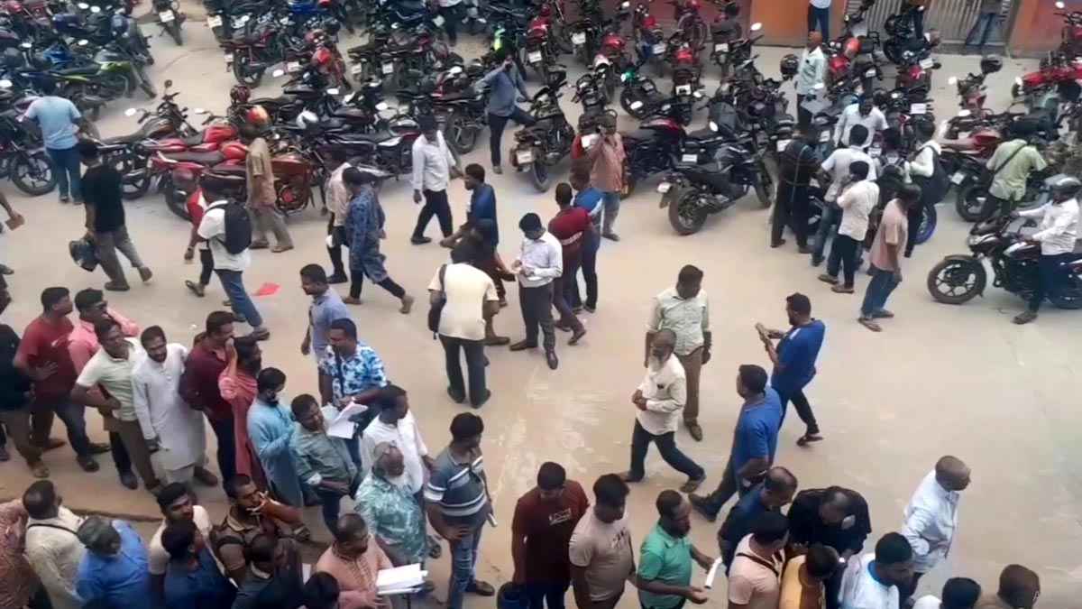 ‘নো কার্ড, নো ফুয়েল’ কার্যক্রমে ভোগান্তি, মানছে না নির্দেশনা