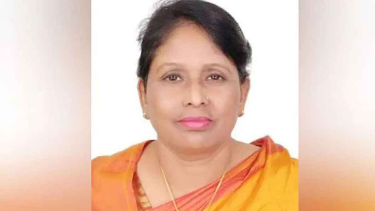 আত্মগোপনে থাকা সাবেক নারী এমপি গ্রেফতার