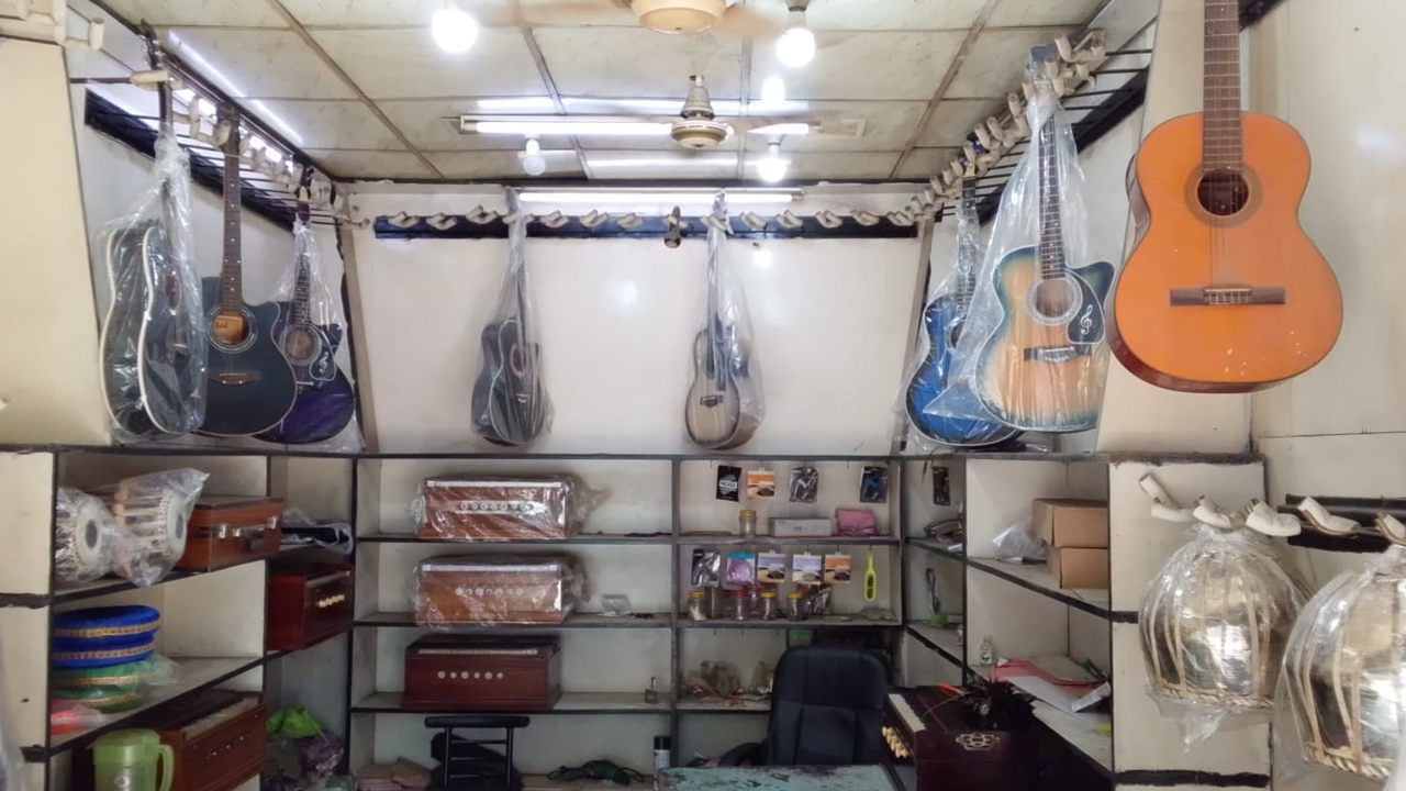 বৈশাখী উৎসবেও নেই জৌঁলশ, বাদ্যযন্ত্রের আবেদন হারিয়েছে মালিবাগ