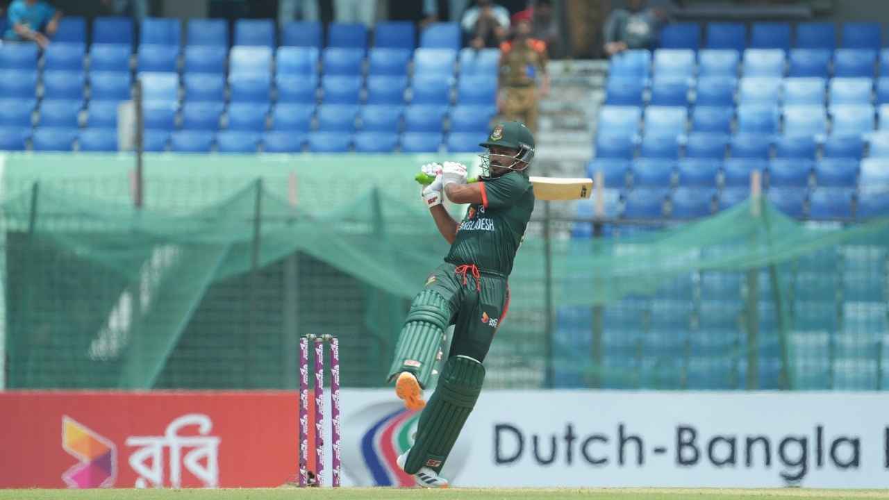 শান্ত-লিটনের ব্যাটে ঘুরে দাঁড়াচ্ছে বাংলাদেশ