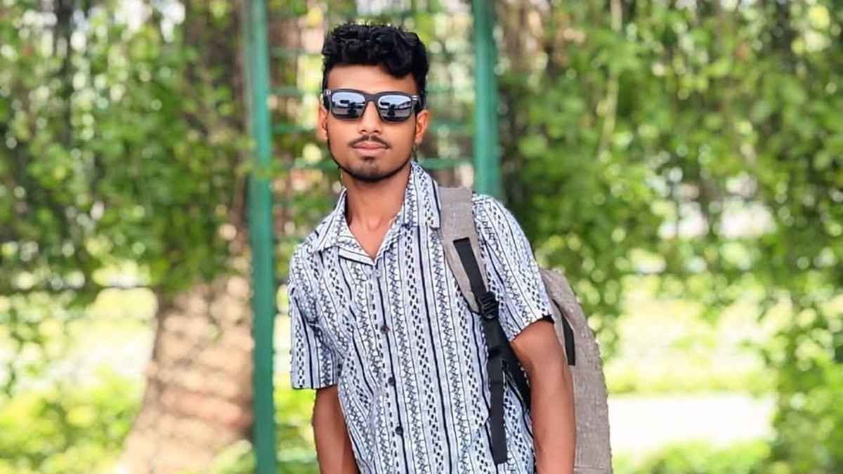 প্রেমে ব্যর্থ হয়ে যুবরাজের আত্মহত্যা