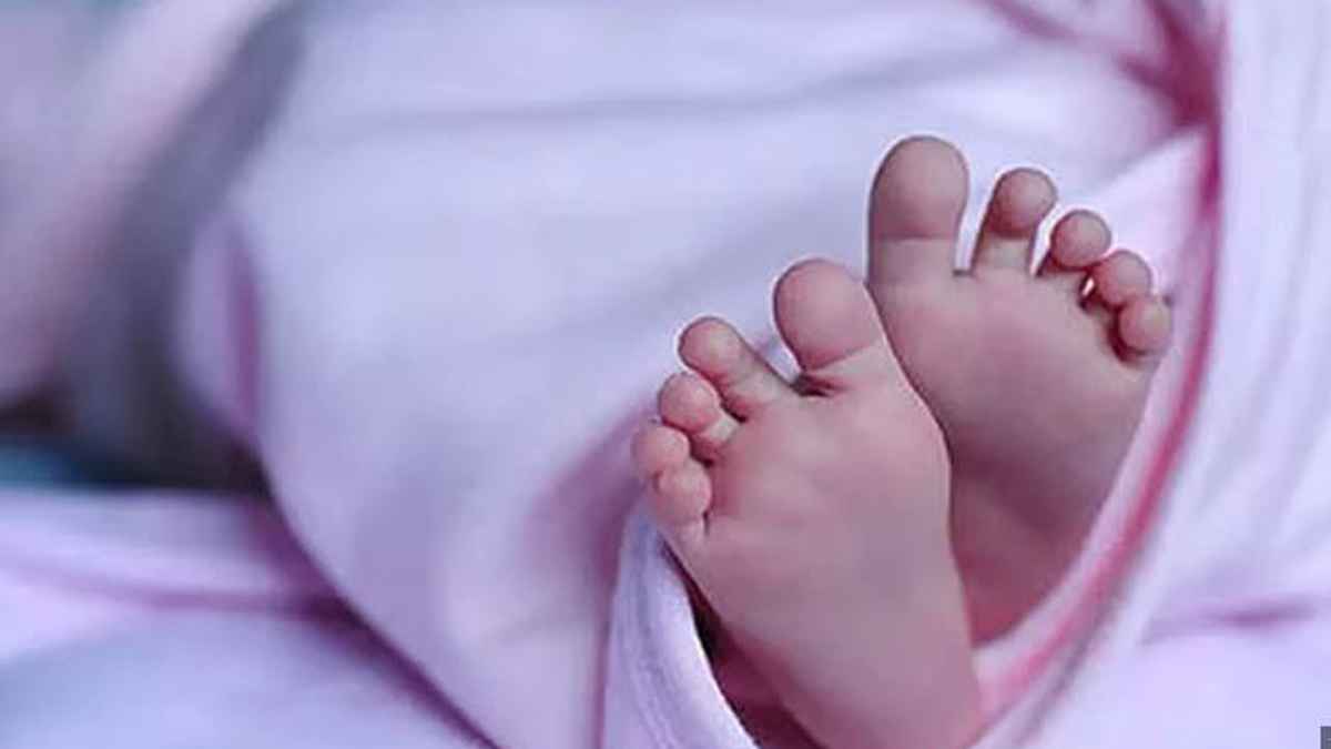 সিলেটে রাস্তার পাশ থেকে নবজাতক উদ্ধার