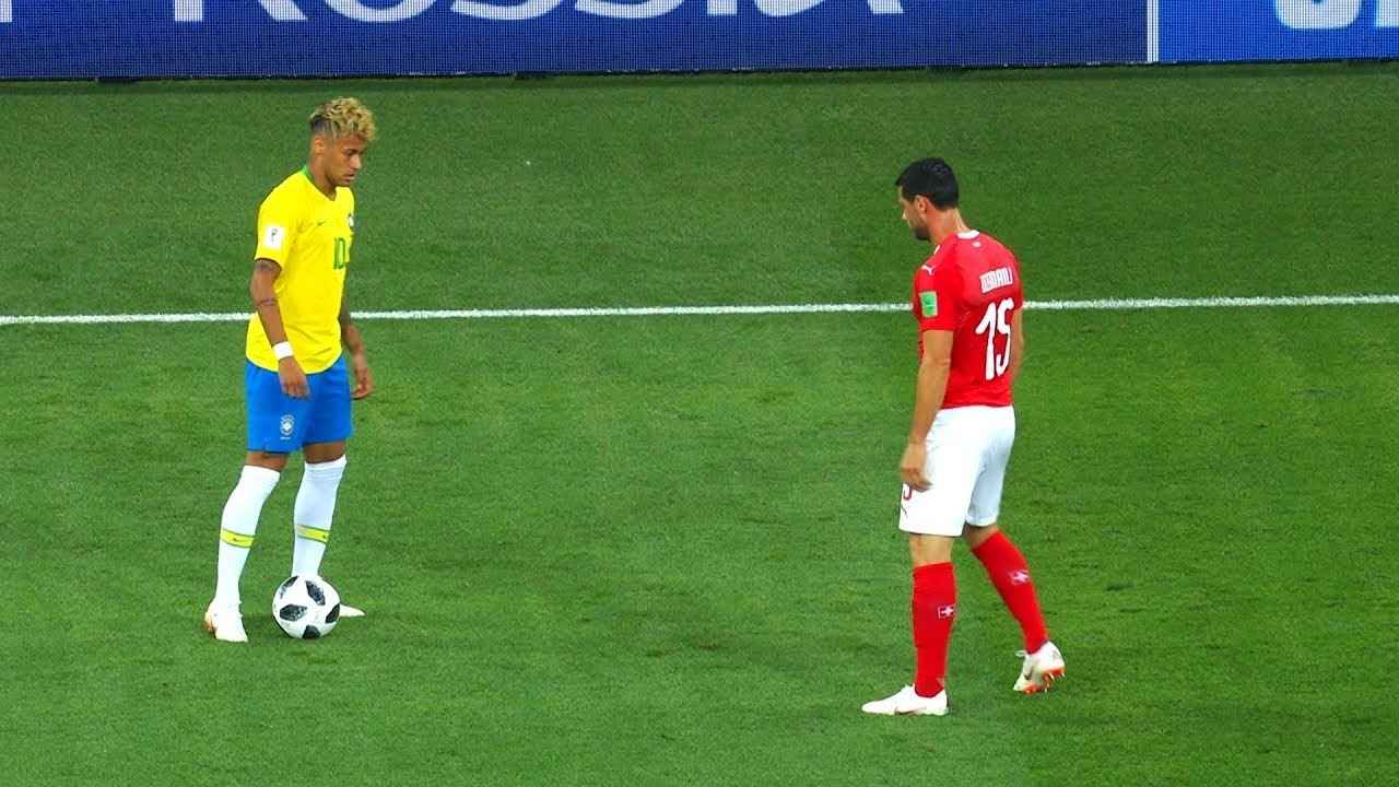  গতি-শক্তির যুগে হারিয়ে যাচ্ছে ফুটবলের শৈল্পিক ড্রিবলিং: নেইমার