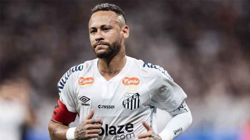 নেইমারের চুক্তি নিয়ে বিতর্ক, চাপে সভাপতি