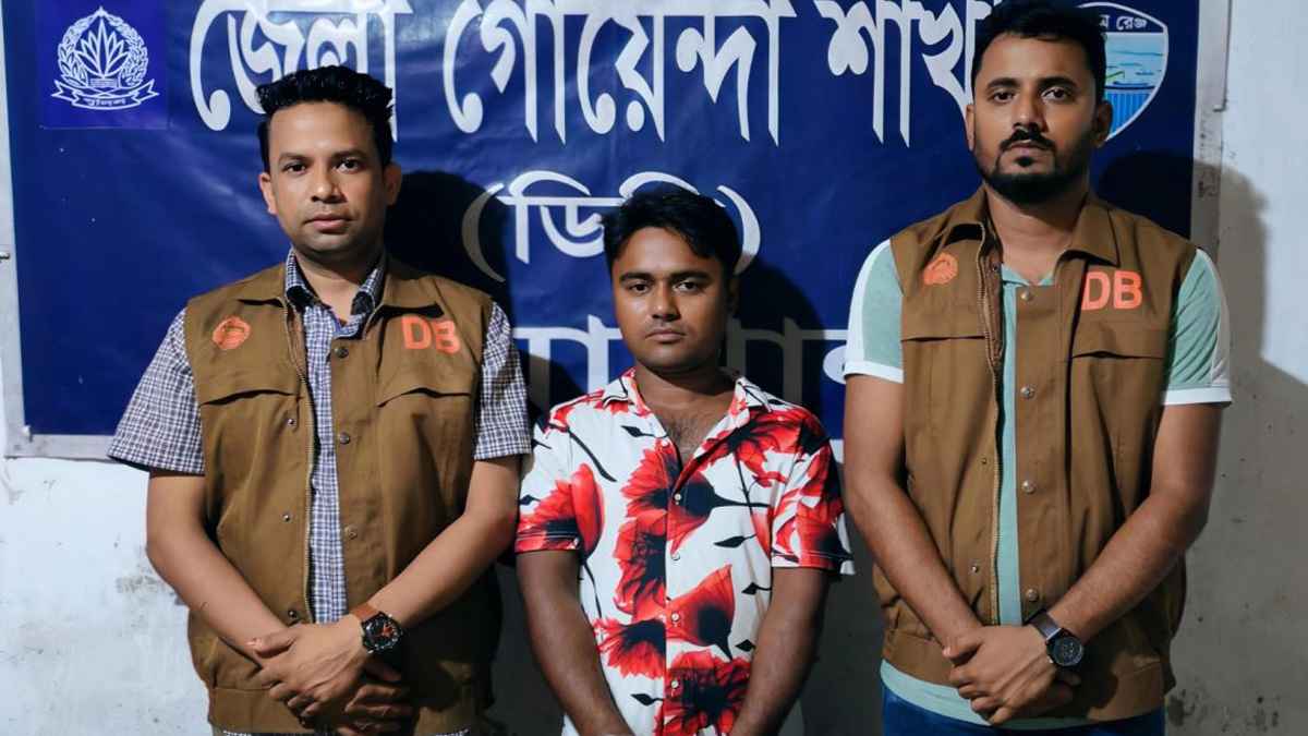 বেগমগঞ্জে আলোচিত সেই দেলোয়ার বাহিনীর প্রধান ইয়াবাসহ গ্রেফতার