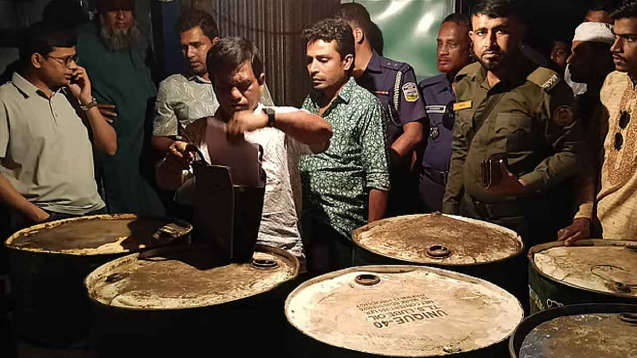 দেশজুড়ে অভিযানে ৩ লাখ ৭২ হাজার লিটার জ্বালানি তেল উদ্ধার