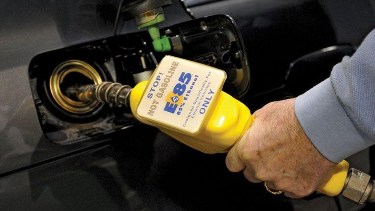 পেট্রোল-অকটেনের বদলে ইথানলে চলবে গাড়ি-মোটরসাইকেল